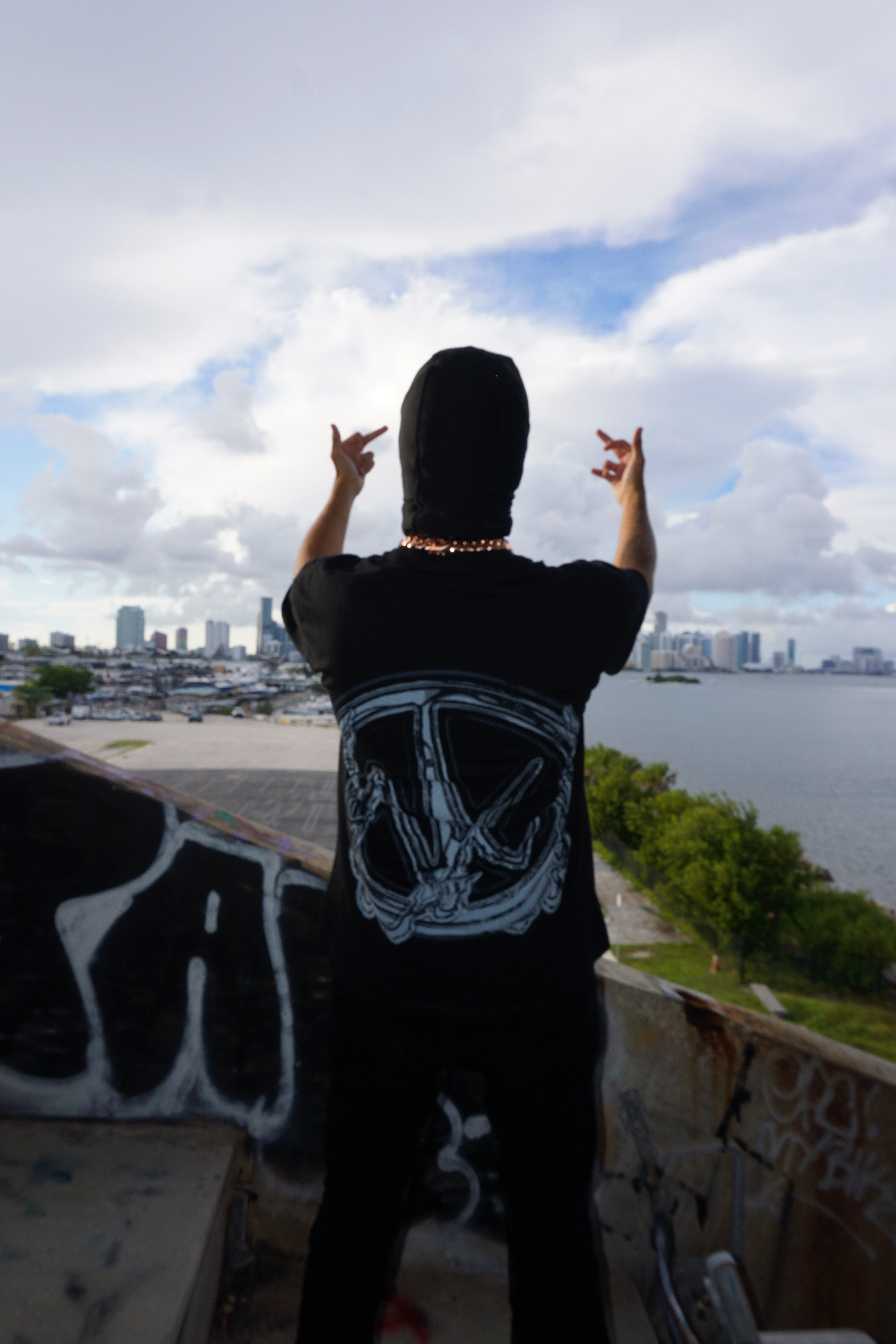 Black Grill TEE